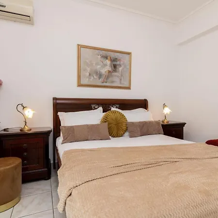 La Casa Di Nina - With Private Pool, By Zantewize * لاغاناس