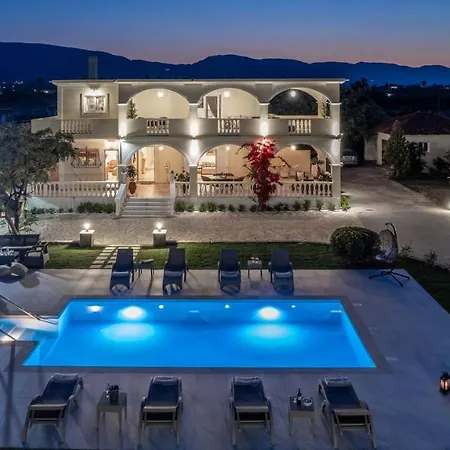 La Casa Di Nina - With Private Pool, By Zantewize بيت للعطل *