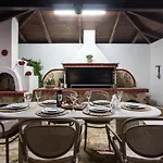 La Casa Di Nina - With Private Pool, By Zantewize لاغاناس