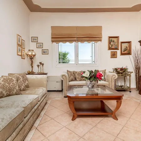 Σπίτι διακοπών La Casa Di Nina - With Private Pool, By Zantewize Λαγανάς