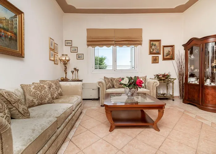 La Casa Di Nina - With Private Pool, By Zantewize *
