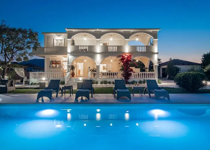 La Casa Di Nina - With Private Pool, By Zantewize Дом отдыха *
